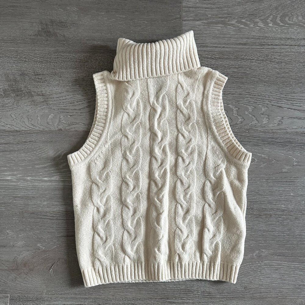 CREAM TURTLENECK VEST FROM GAP